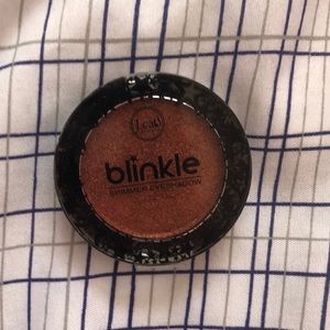 Blinkle eyeshadow